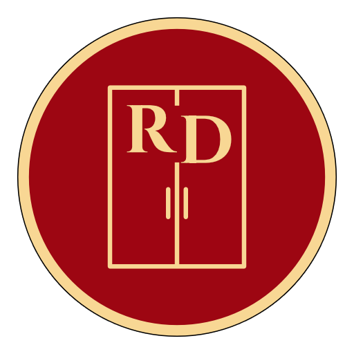 Red Door Luxe Logo